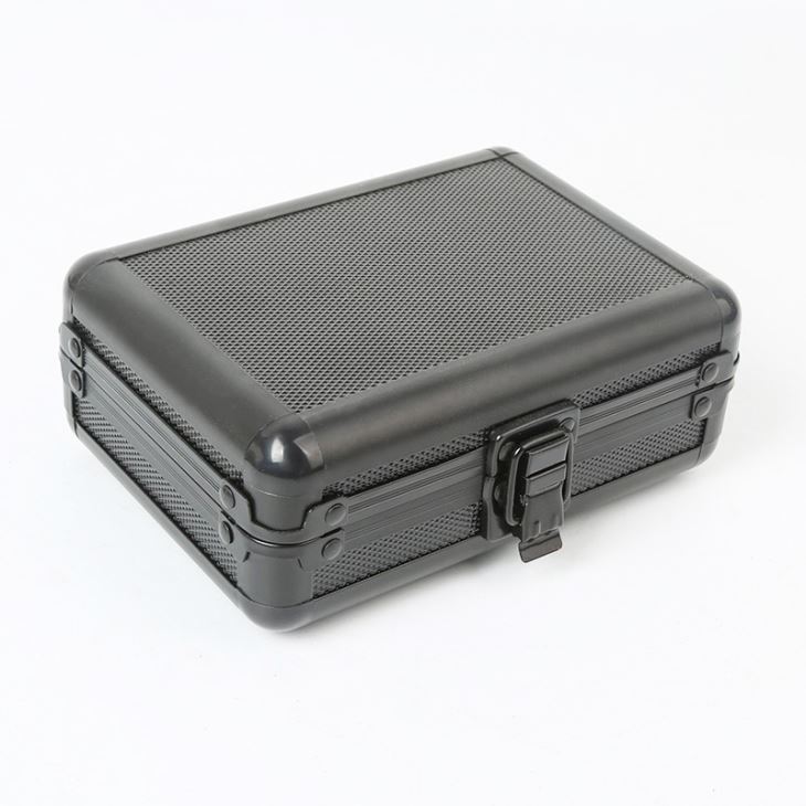 Caja de herramientas pequeña de aluminio negro